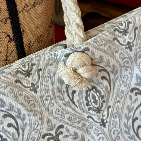 🆕 Elegant “Justin&Taylor” Tote Bag - Picture 3 of 11